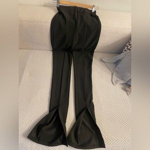 Black comfy modern leggings never worn